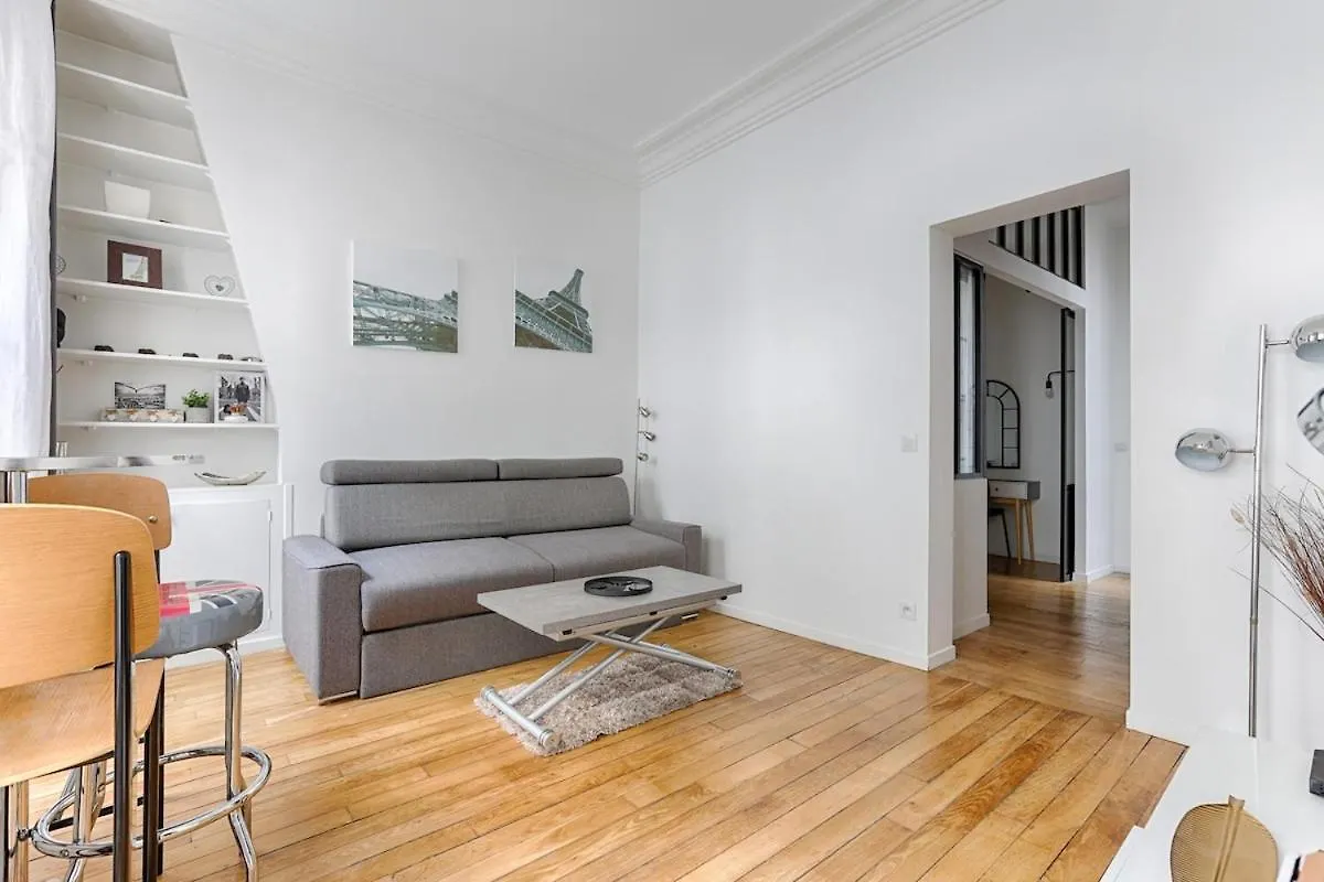 Wonderful Apartment Pompidou 4P Paris France