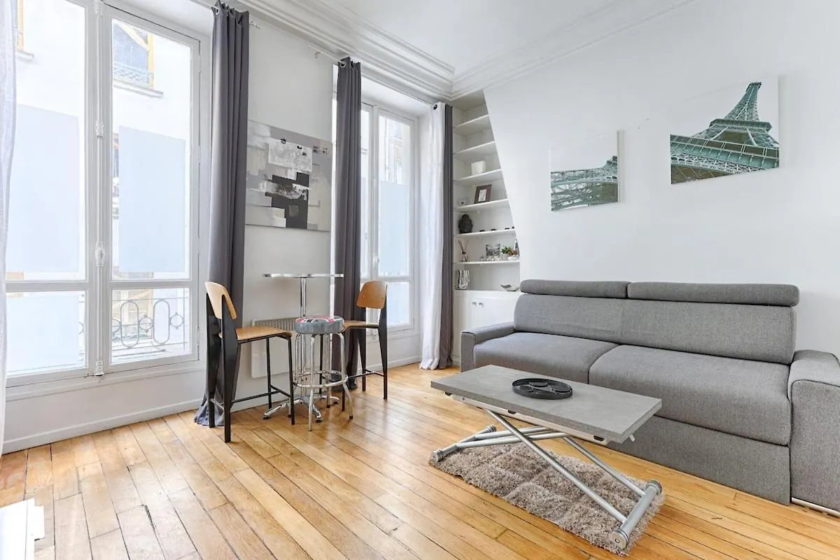 Wonderful Apartment Pompidou 4P Paris