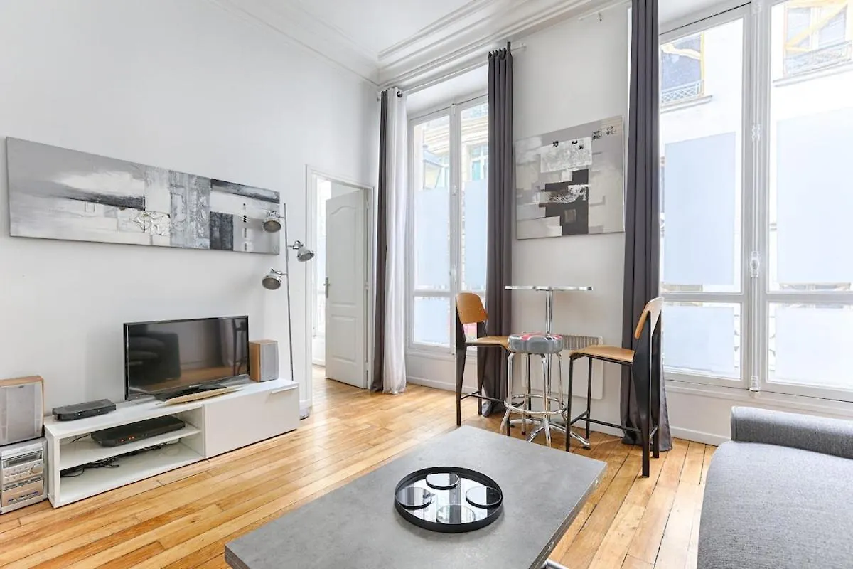 Wonderful Apartment Pompidou 4P Paris 0*,  France